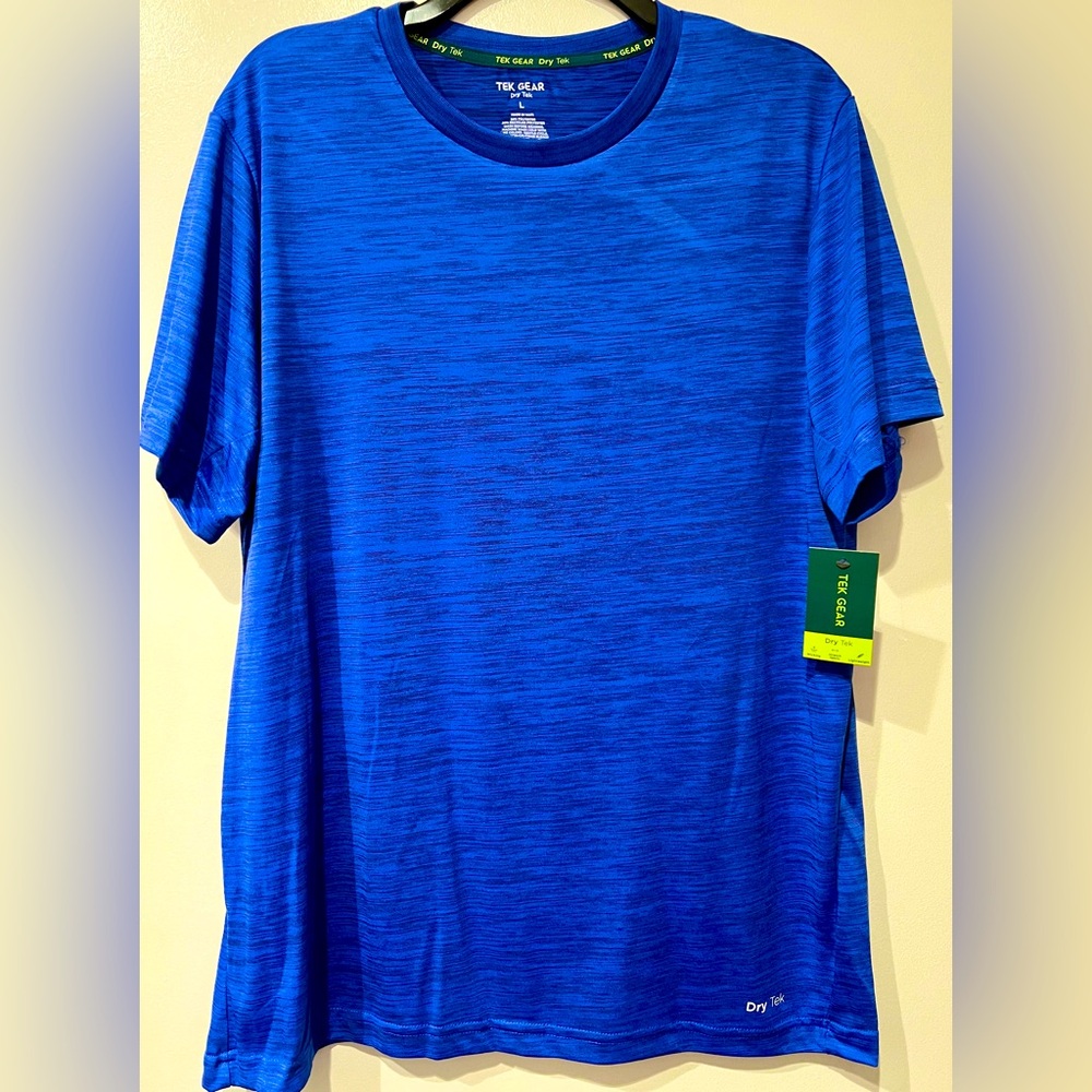 TEK GEAR short sleeve shirt DRY TEK. Men’s Large Blue. Brand new with tags.
